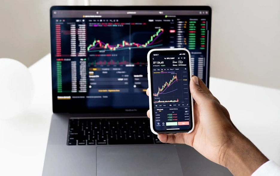 Graf znázorňující růst investičního portfolia v čase.